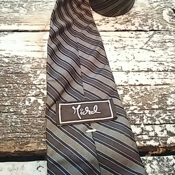 Lot of ties - Picture 4 of 4